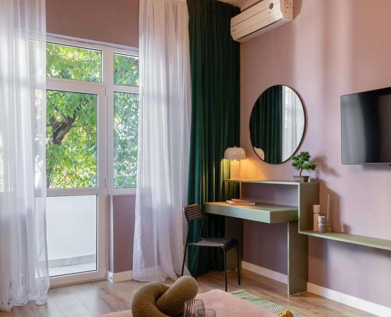 Serene 1Br Apartment In University Square Bucharest 0*,  Romania