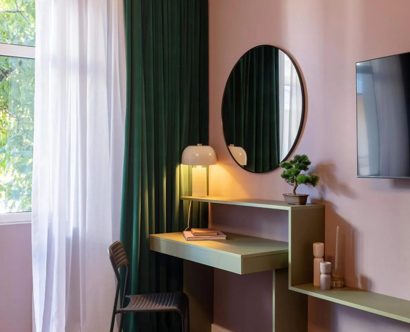 Serene 1Br Apartment In University Square Bucharest