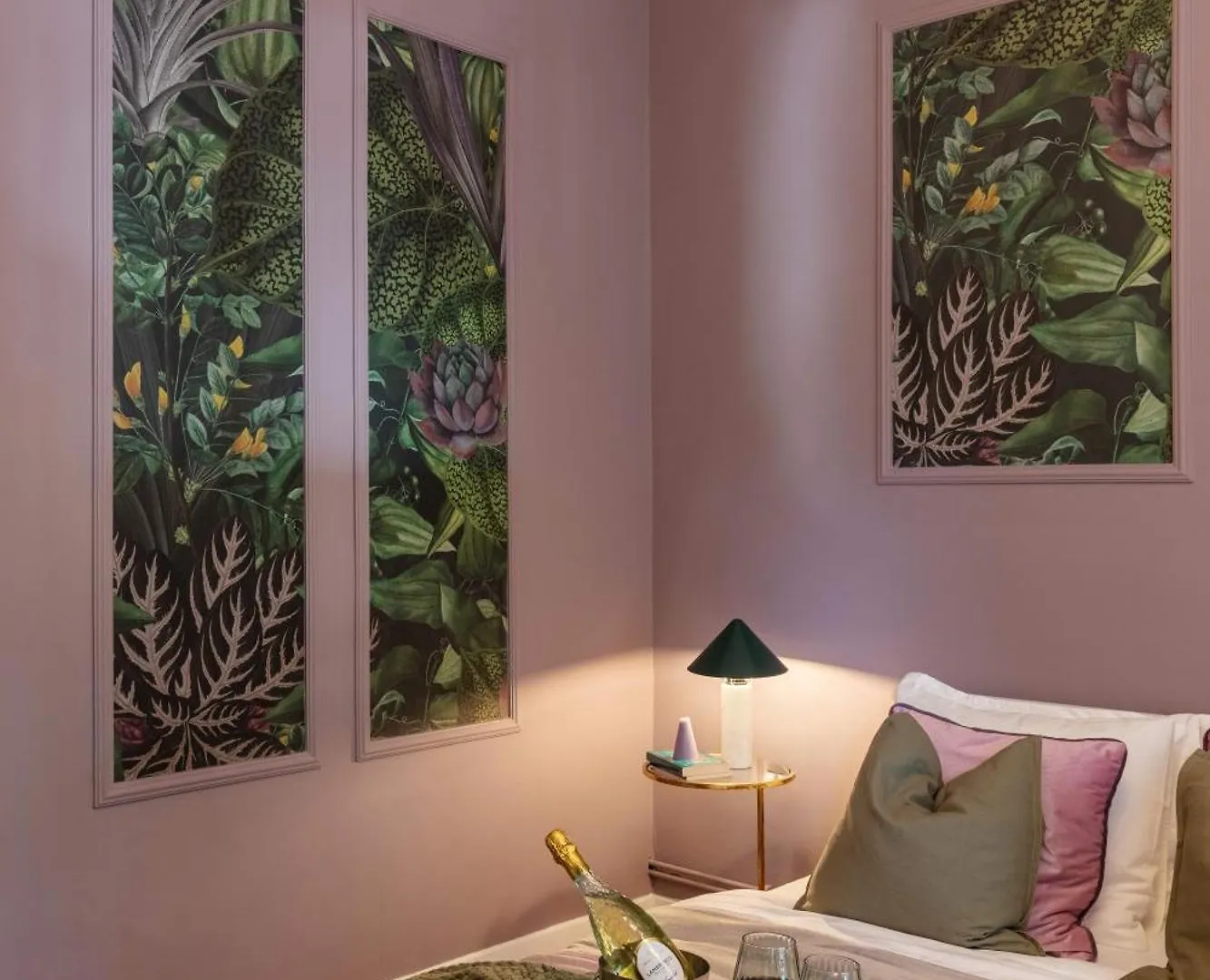 Serene 1Br Apartment In University Square Bucareste
